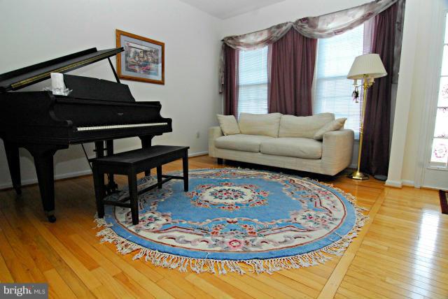 12313 Snowden Woods Road Laurel, MD 20708 - Photo 3 of 30 Living Room