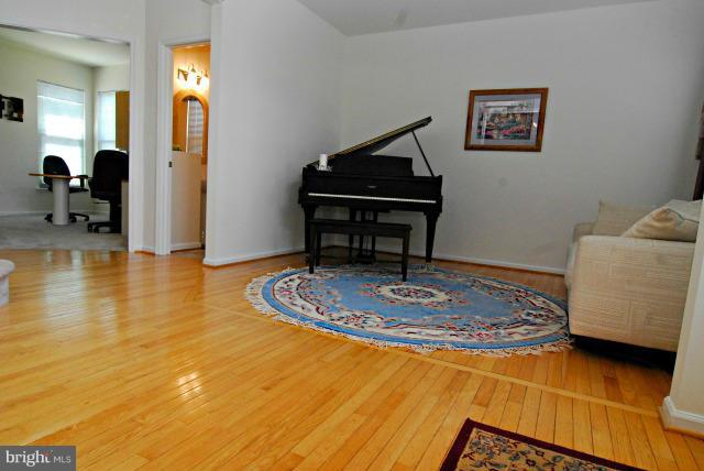 12313 Snowden Woods Road Laurel, MD 20708 - Photo 4 of 30 Living Room