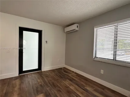 $1,795 | 529 Southwest 4th Street, Unit 104, Miami, FL 33130