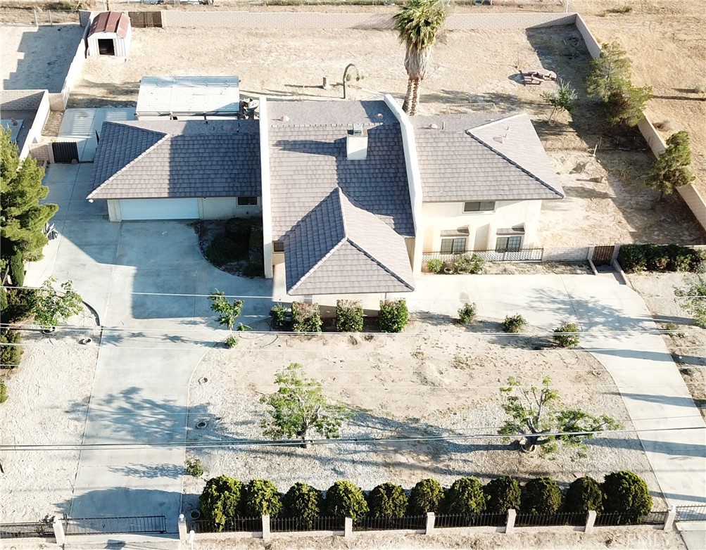 19609 Seneca Road Apple Valley, CA 92307 - Photo 6 of 37 a aerial view of a house
