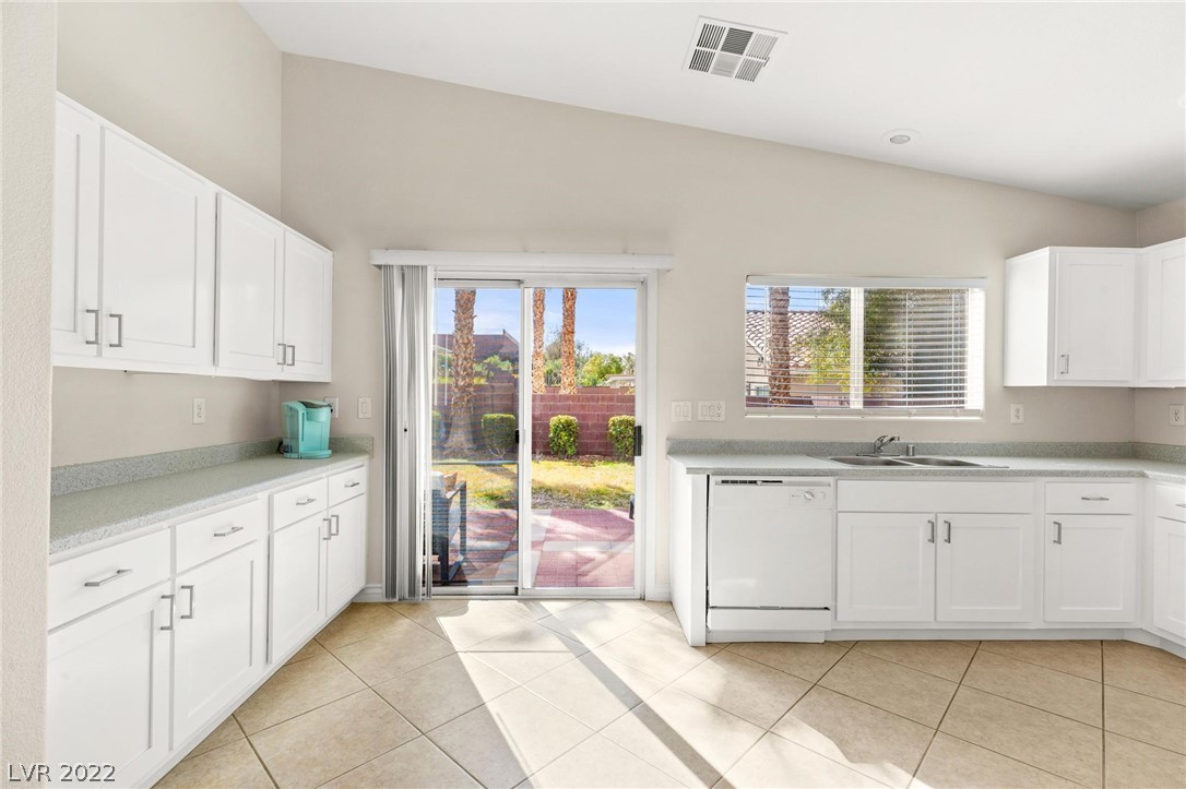 2287 Chestnut Ranch Avenue Henderson, NV 89052 - Photo 11 of 35 Gallery Image 11