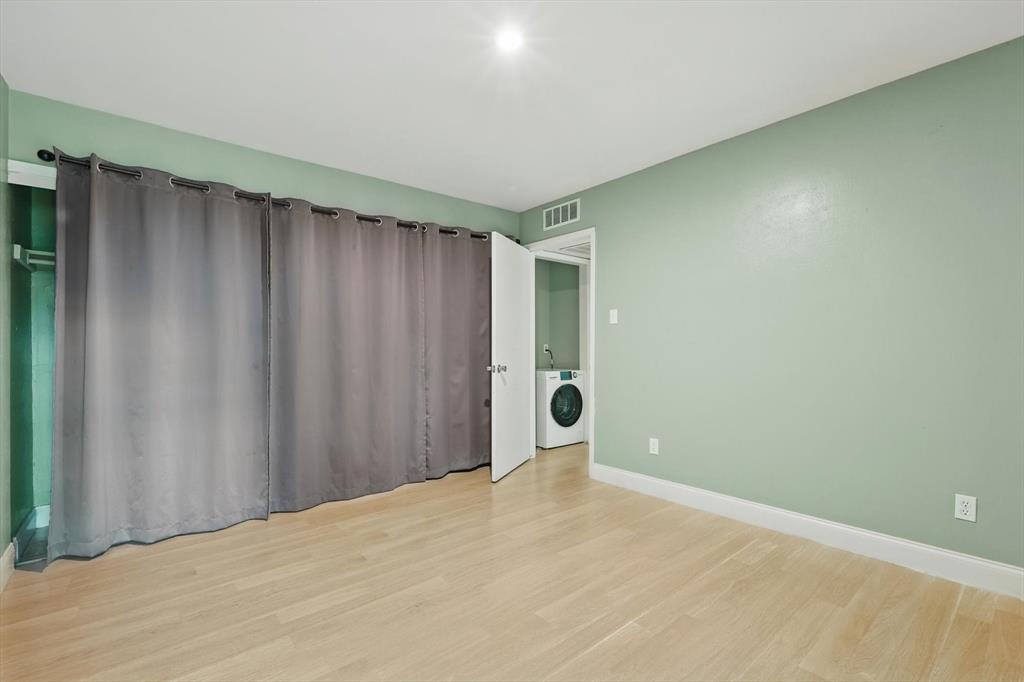 12824 Midway Road, Unit 2136 Dallas, TX 75244 - Photo 31 of 40 a view of a room with window