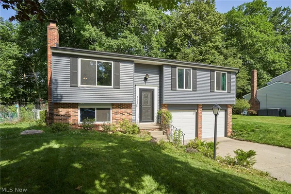 $259,900 | 266 Jasper Lane, Medina, OH 44256
