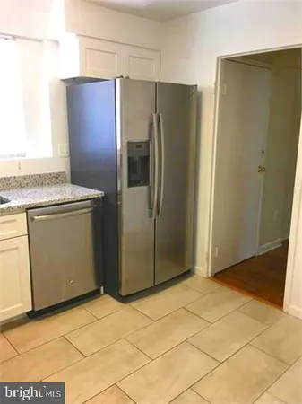 $2,995 | 5319 Pooks Hill Road, Unit 1, Bethesda, MD 20814