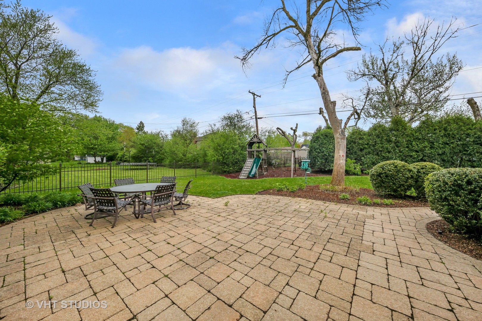 1839 Driving Park Road Wheaton, IL 60187 - Photo 15 of 16 a view of backyard with sitting area