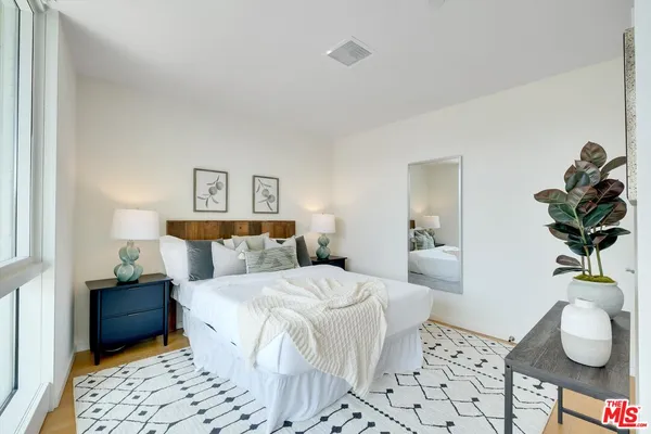 $10,500 | 1705 Ocean Avenue, Unit 502, Santa Monica, CA 90401