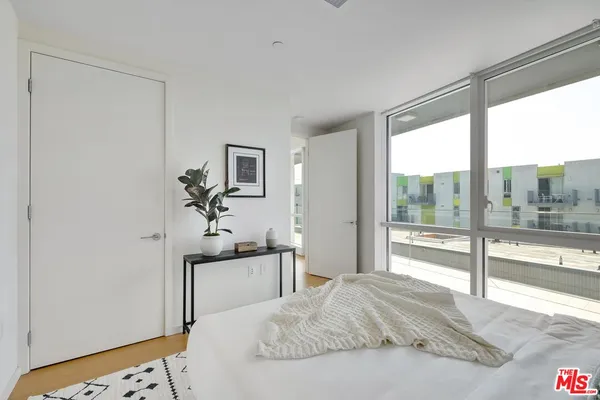 $10,500 | 1705 Ocean Avenue, Unit 502, Santa Monica, CA 90401