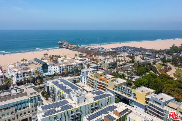 $10,500 | 1705 Ocean Avenue, Unit 502, Santa Monica, CA 90401