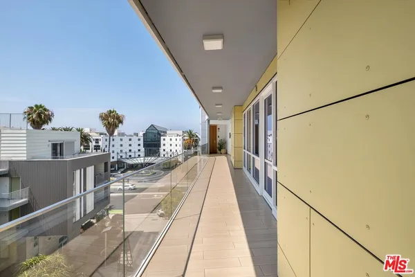 $10,500 | 1705 Ocean Avenue, Unit 502, Santa Monica, CA 90401