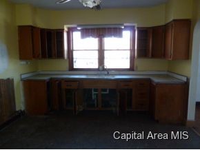 1935 South 17th Street Springfield, IL 62703 - Photo 3 of 6