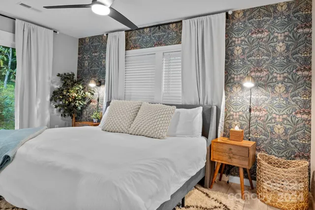 $384,900 | 15 Old Fort Road, Fairview, NC 28730