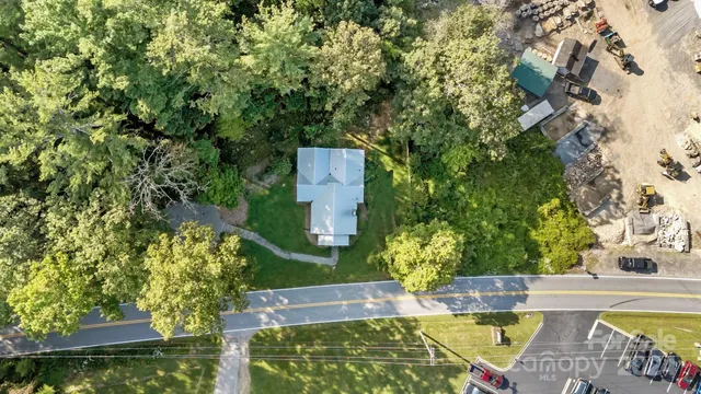 $384,900 | 15 Old Fort Road, Fairview, NC 28730