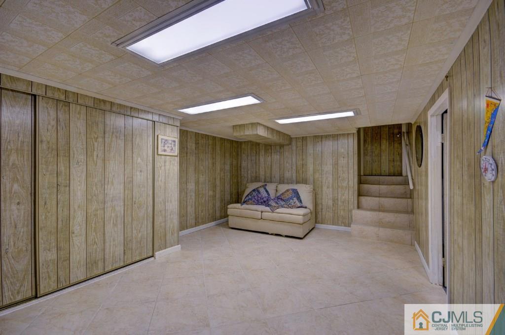 5 Timber Road East Brunswick, NJ 08816 - Photo 16 of 25