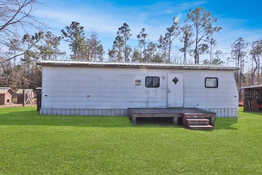978 Griffin Road Wewahitchka, FL 32465 - Photo 2 of 15 Gallery Image 2