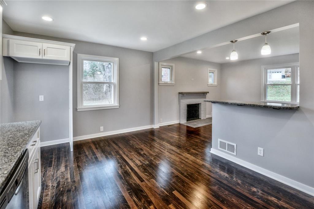 9422 Peebles Road Allison Park, PA 15101 - Photo 4 of 24