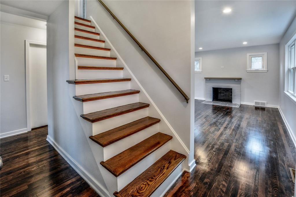 9422 Peebles Road Allison Park, PA 15101 - Photo 9 of 24