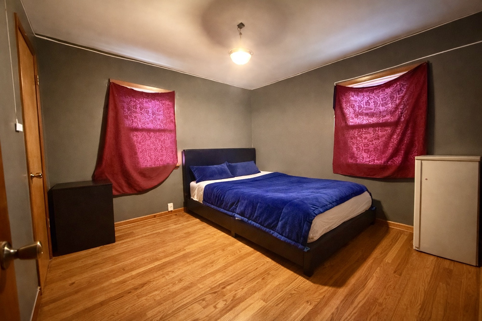 128 North York Road Bensenville, IL 60106 - Photo 8 of 19 a spacious bedroom with a bed and wooden floor