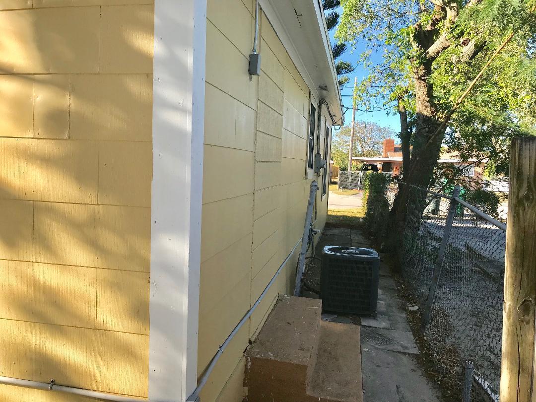 149 West 14th Street Riviera Beach, FL 33404 - Photo 3 of 10 PIC4