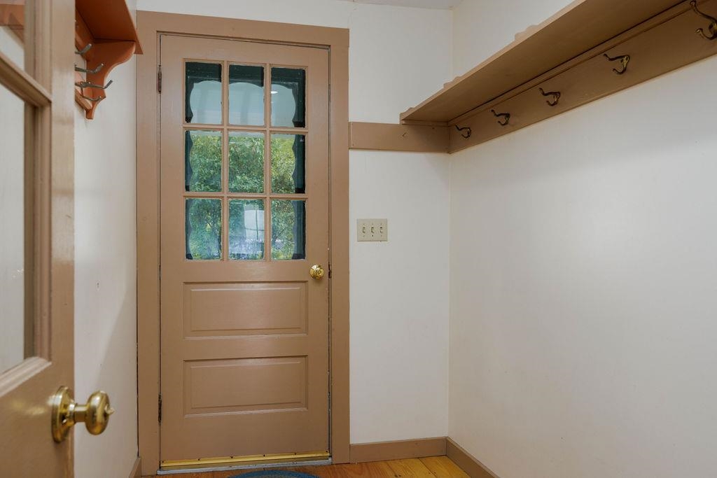 1051 Cross Road Strafford, VT 05072 - Photo 4 of 49