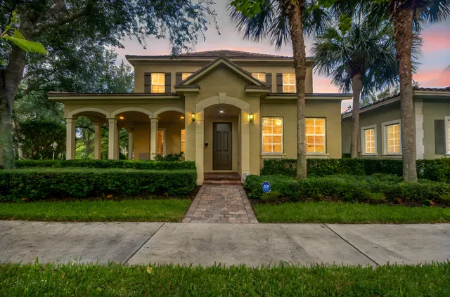 $1,100,000 | 118 Foxford Court, Jupiter, FL 33458