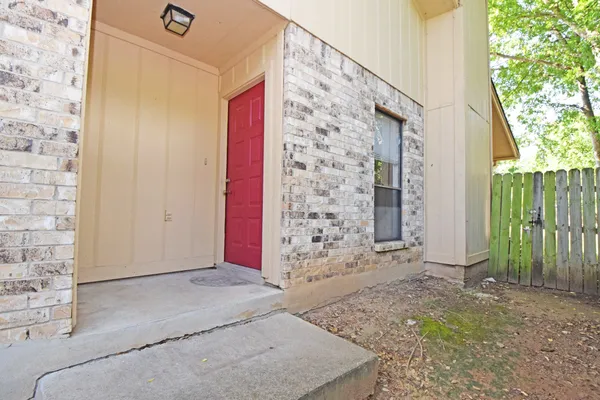 $1,700 | 3411 Minnie Street, Unit B, Austin, TX 78745
