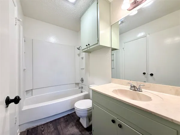 $1,700 | 3411 Minnie Street, Unit B, Austin, TX 78745
