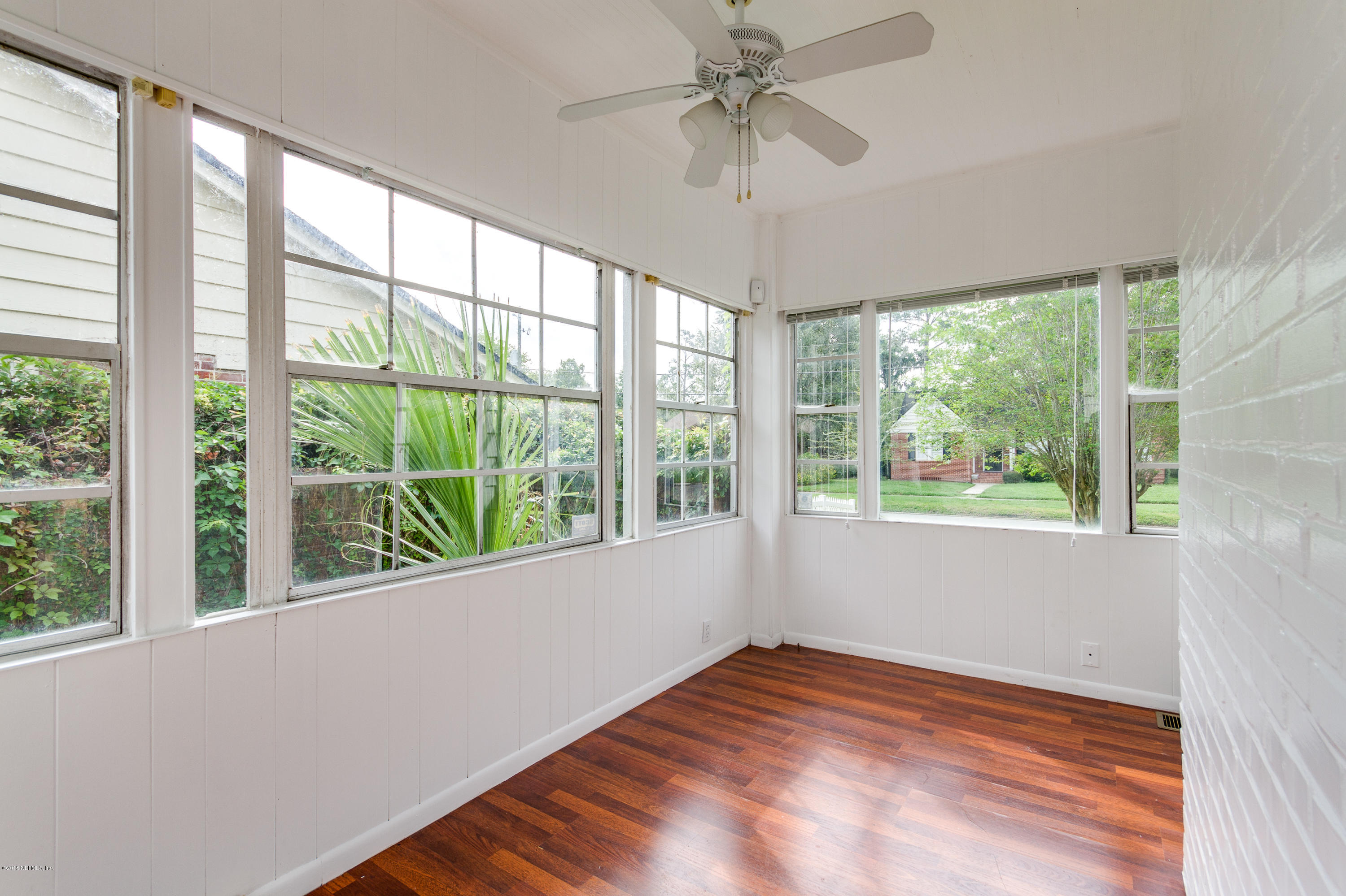 1603 River Oaks Road Jacksonville, FL 32207 - Photo 13 of 49 Adorable Sunroom makes for Perfect Ofc
