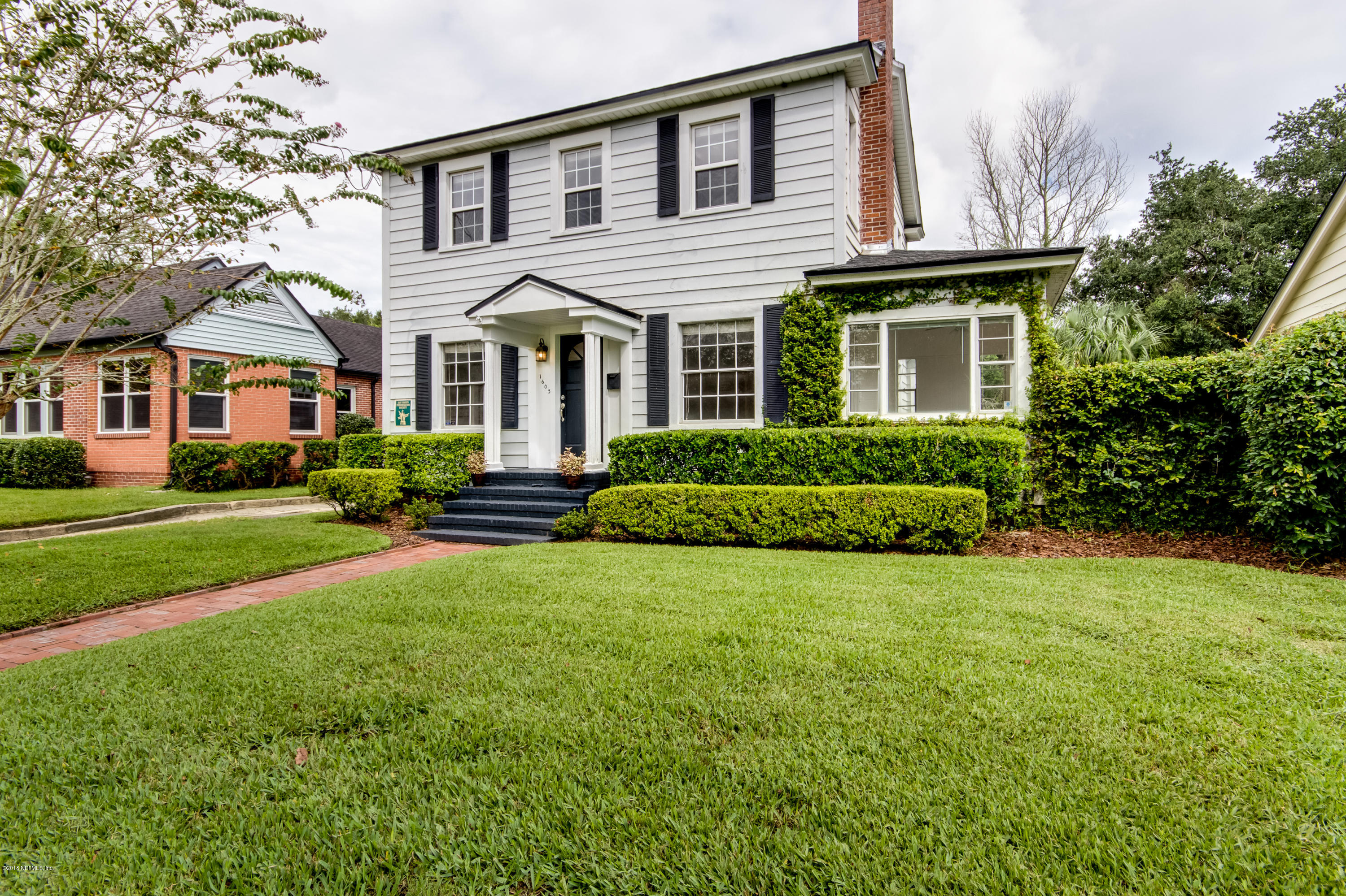 1603 River Oaks Road Jacksonville, FL 32207 - Photo 4 of 49 Front right elevation