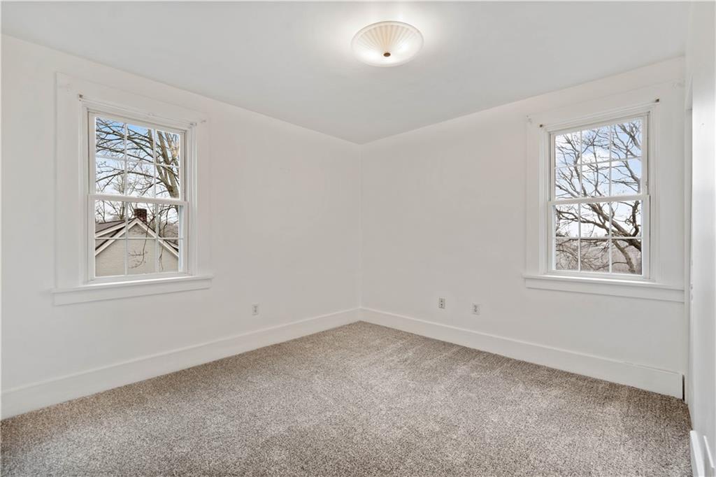 1030 Greentree Road Pittsburgh, PA 15220 - Photo 18 of 25 Gallery Image 18