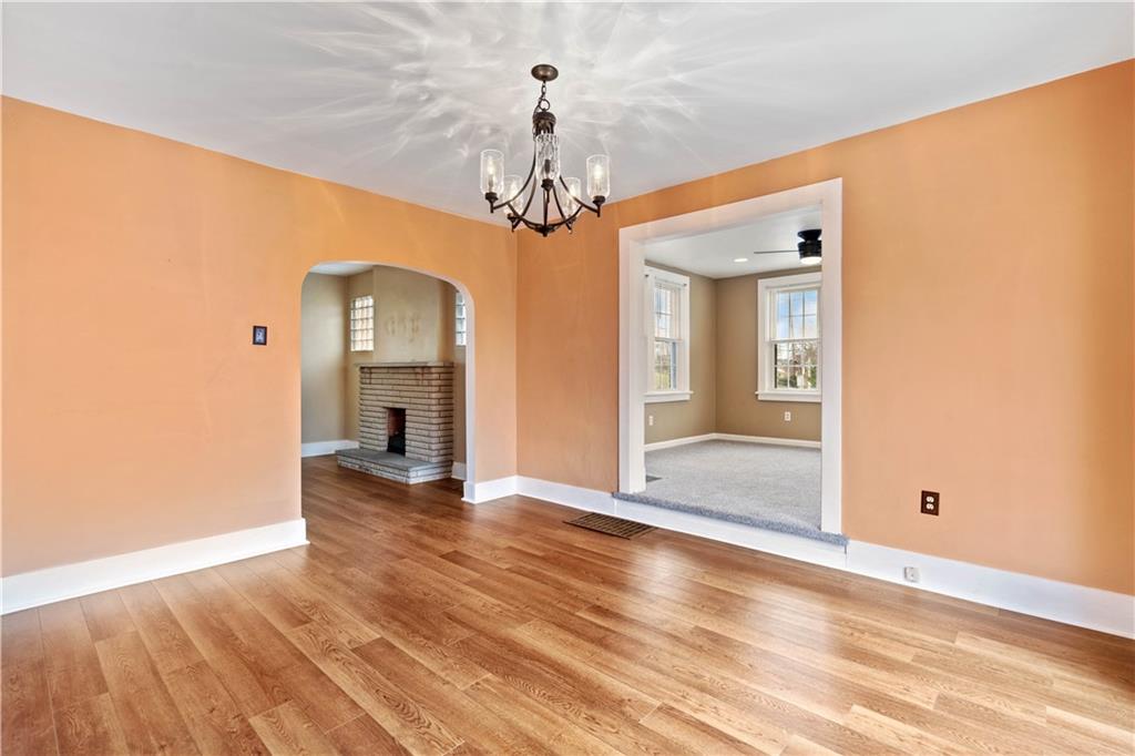 1030 Greentree Road Pittsburgh, PA 15220 - Photo 9 of 25 Gallery Image 9