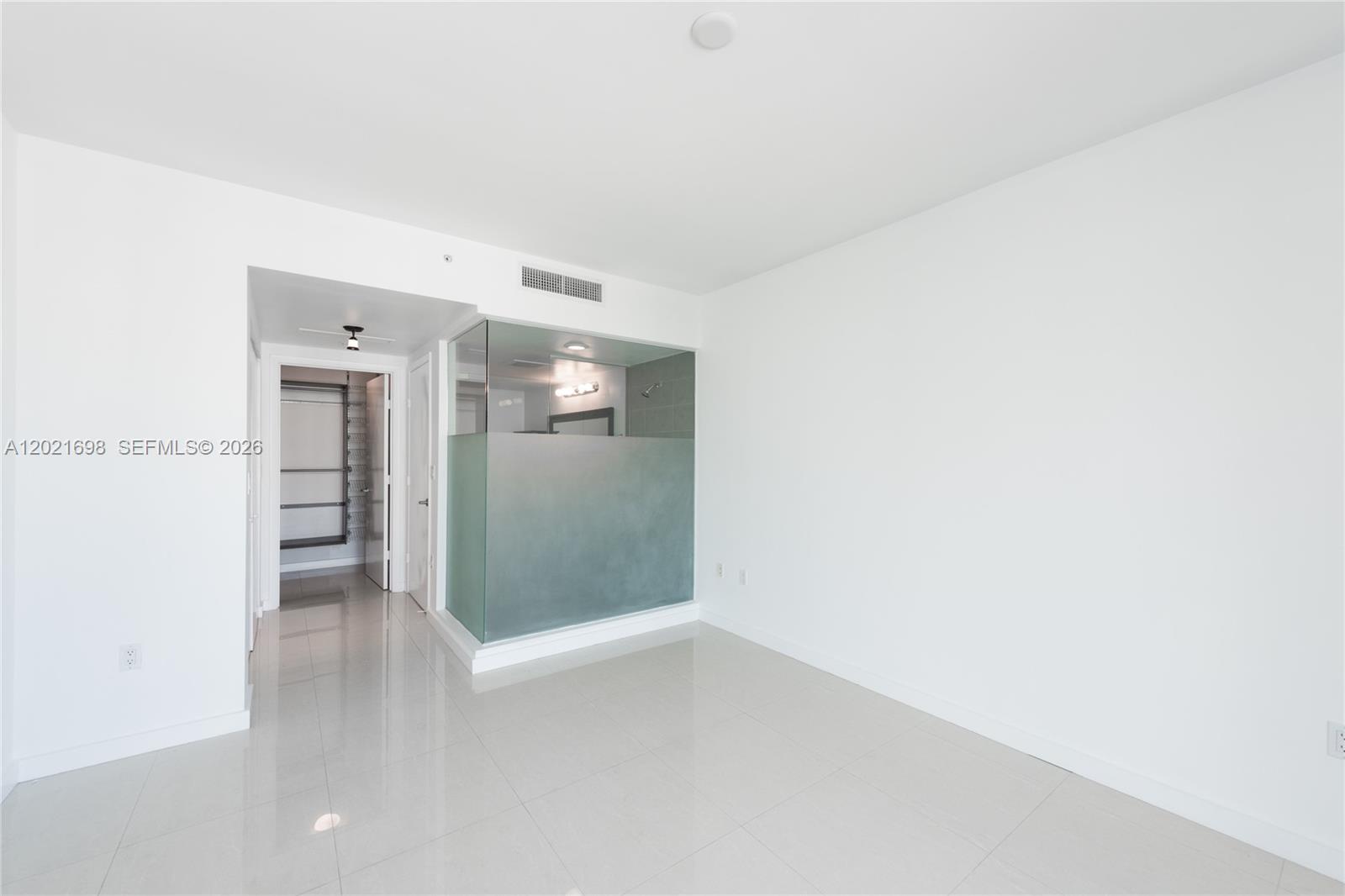 92 Southwest 3rd Street, Unit 2812 Miami, FL 33130 - Photo 11 of 23