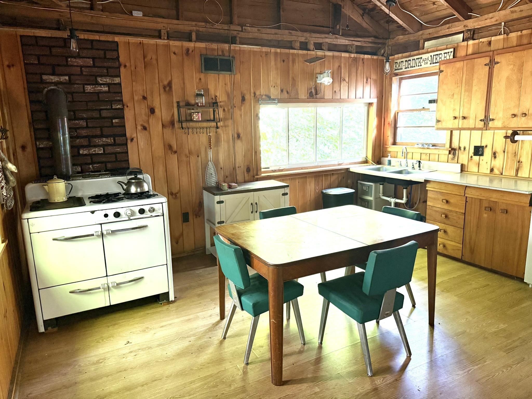 845 Bailey Hill Road Readsboro, VT 05350 - Photo 11 of 22 Gallery Image 11
