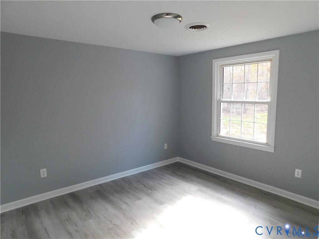 1947 Crewsville Road Bumpass, VA 23024 - Photo 19 of 32 3rd bedroomm