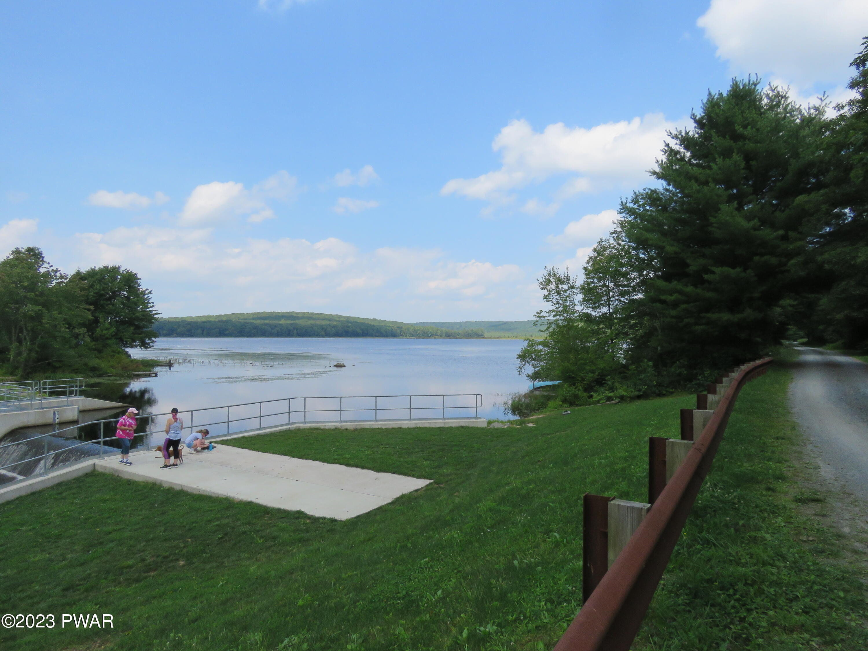 120 Pecks Pond Road Dingmans Ferry, PA 18328 - Photo 25 of 26
