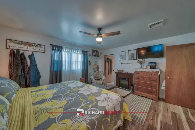 $375,000 | 420 North 9th Street Street West, Riverton, WY 82501