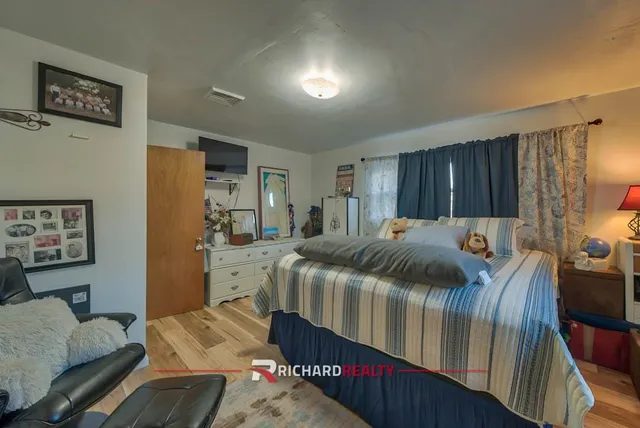 $375,000 | 420 North 9th Street Street West, Riverton, WY 82501