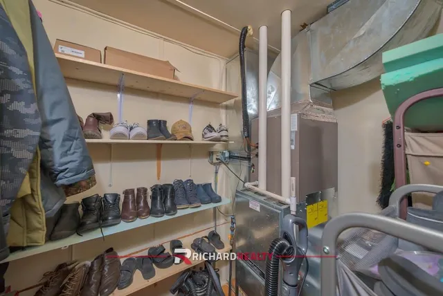 $375,000 | 420 North 9th Street Street West, Riverton, WY 82501