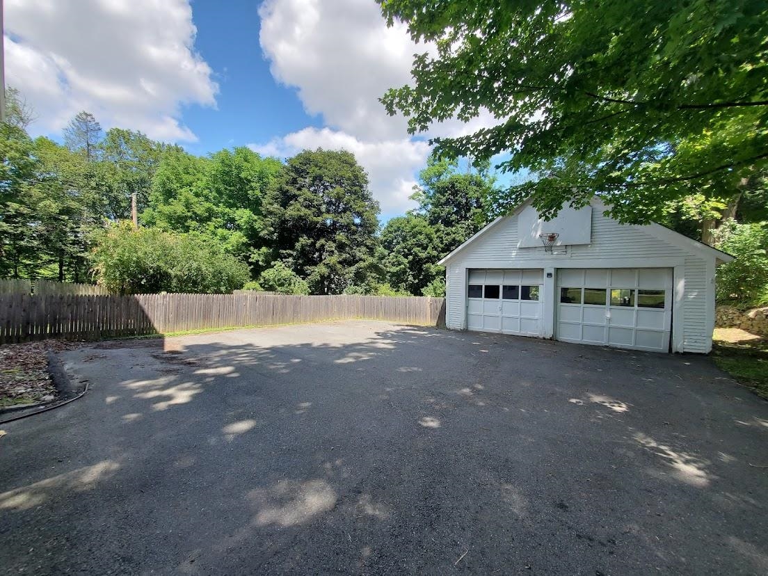 27 Seminary Hill Road Lebanon, NH 03784 - Photo 2 of 35