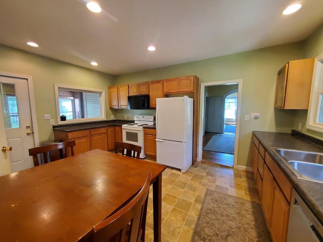 27 Seminary Hill Road Lebanon, NH 03784 - Photo 5 of 35