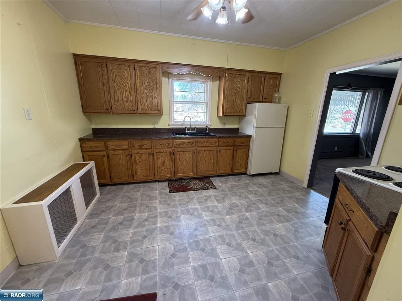 702 Broadway Gilbert, MN 55741 - Photo 21 of 50