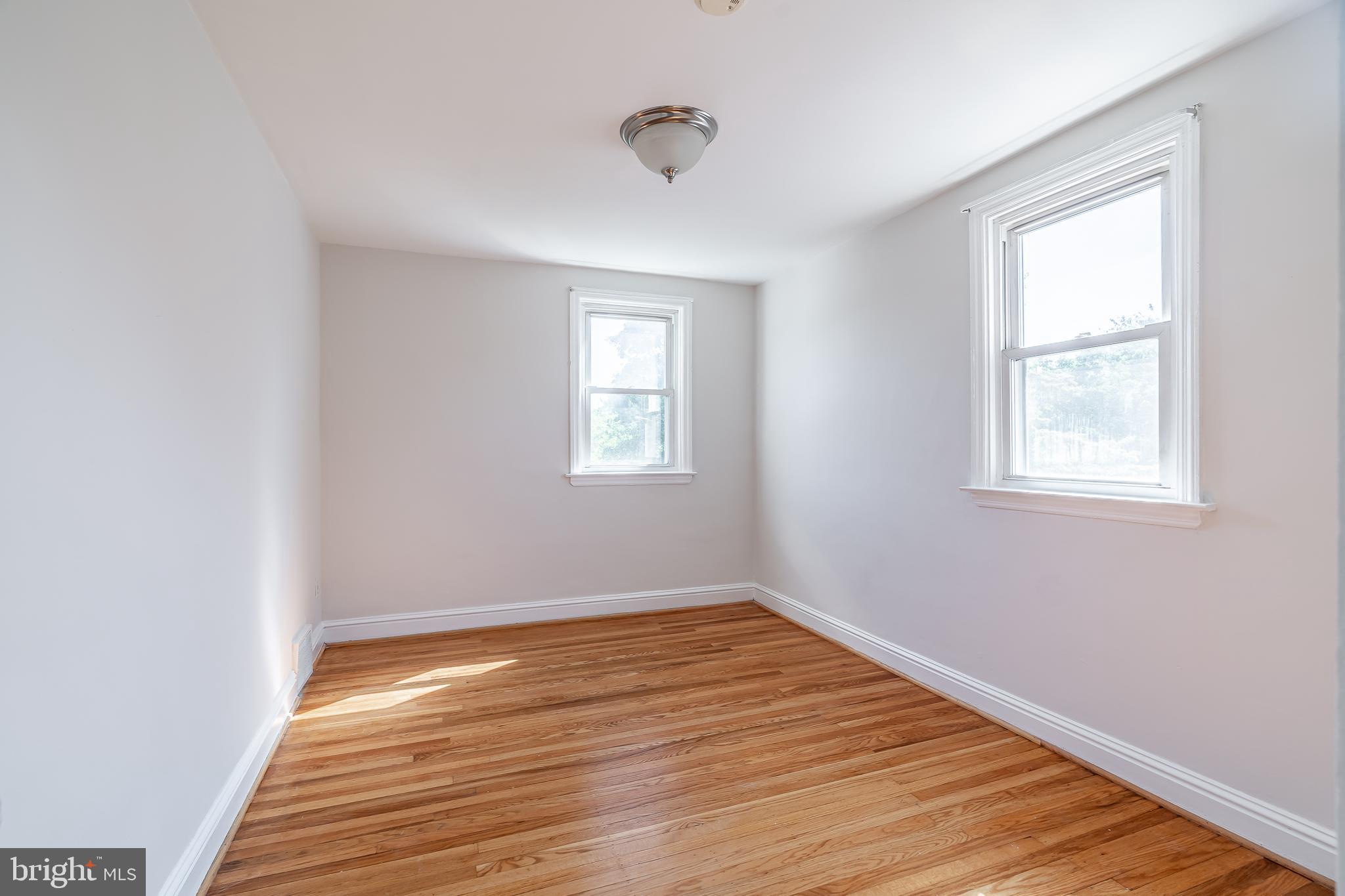 113 Woodbine Road Havertown, PA 19083 - Photo 11 of 18 2nd bedroom