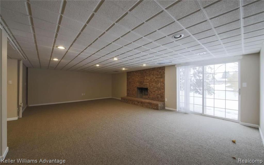 36932 Fox Run Farmington Hills, MI 48331 - Photo 35 of 37