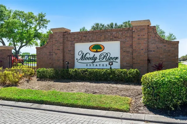$459,000 | 13110 Silver Thorn Loop, North Fort Myers, FL 33903
