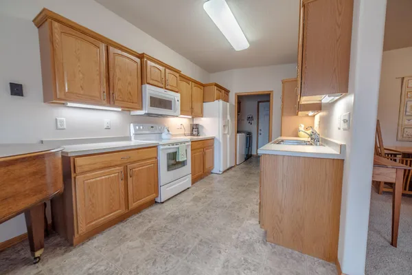 $405,000 | 412 19th Avenue West, Unit G, West Fargo, ND 58078