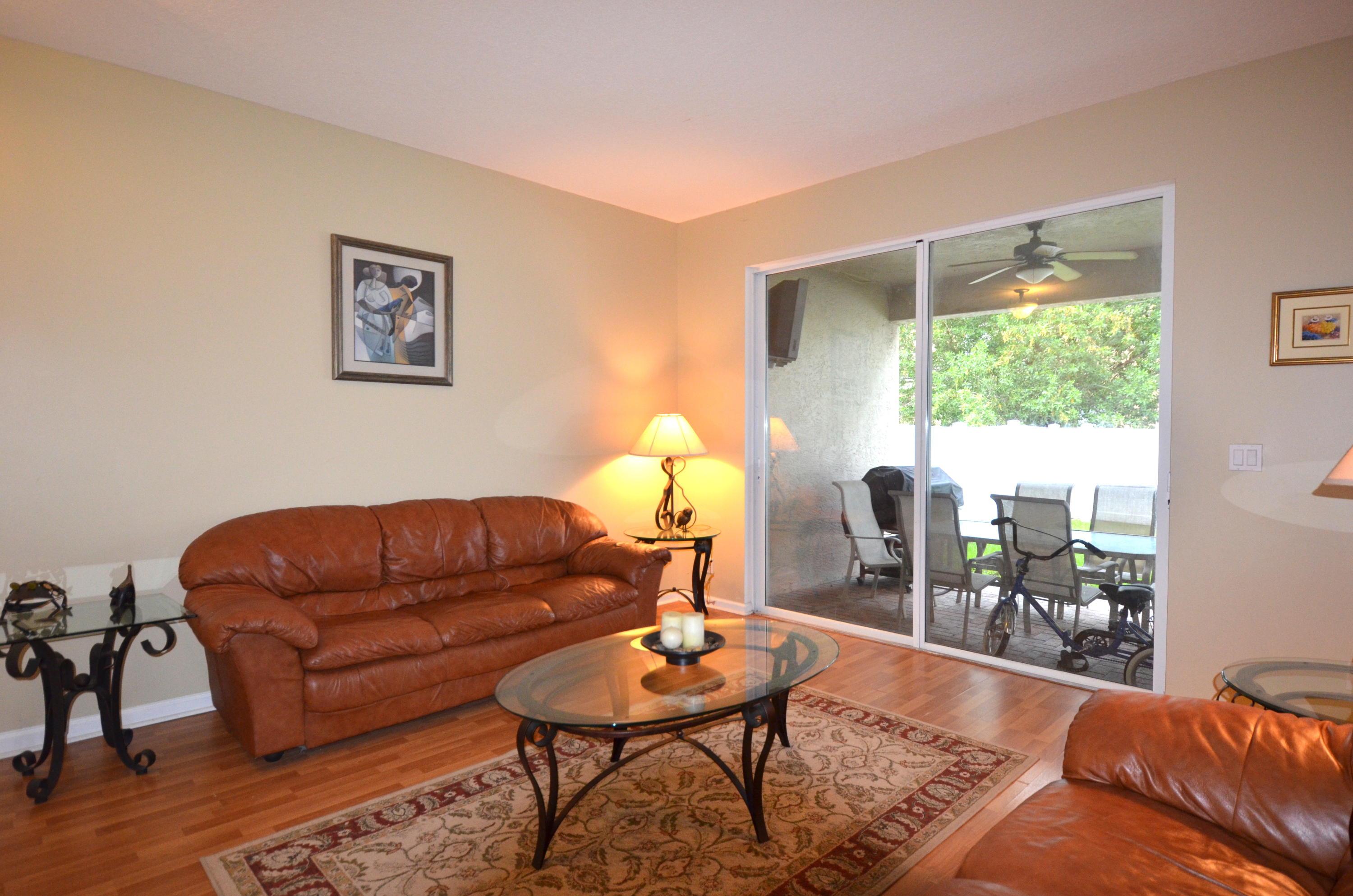 5737 Raceway Road Lake Worth, FL 33449 - Photo 3 of 33 Living room