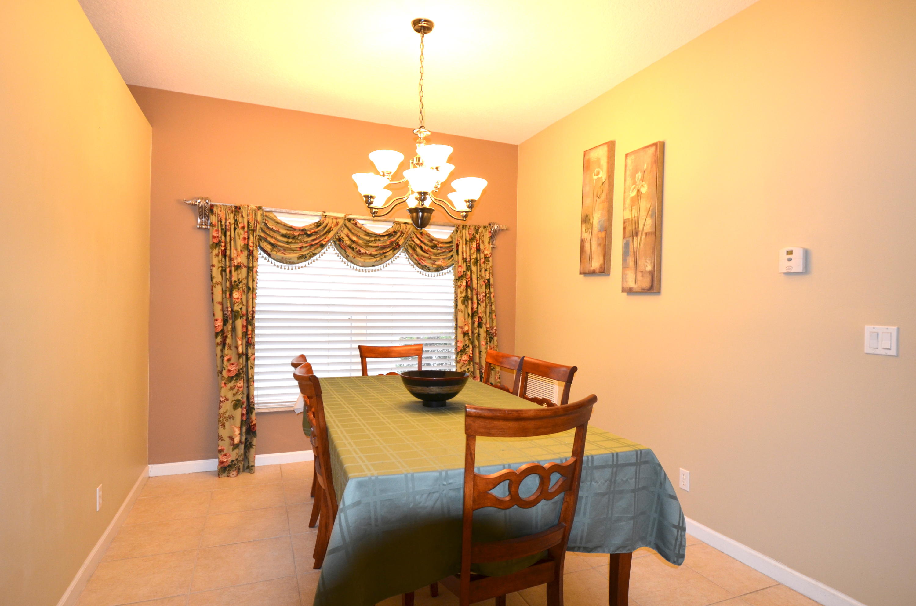5737 Raceway Road Lake Worth, FL 33449 - Photo 6 of 33 Dining room