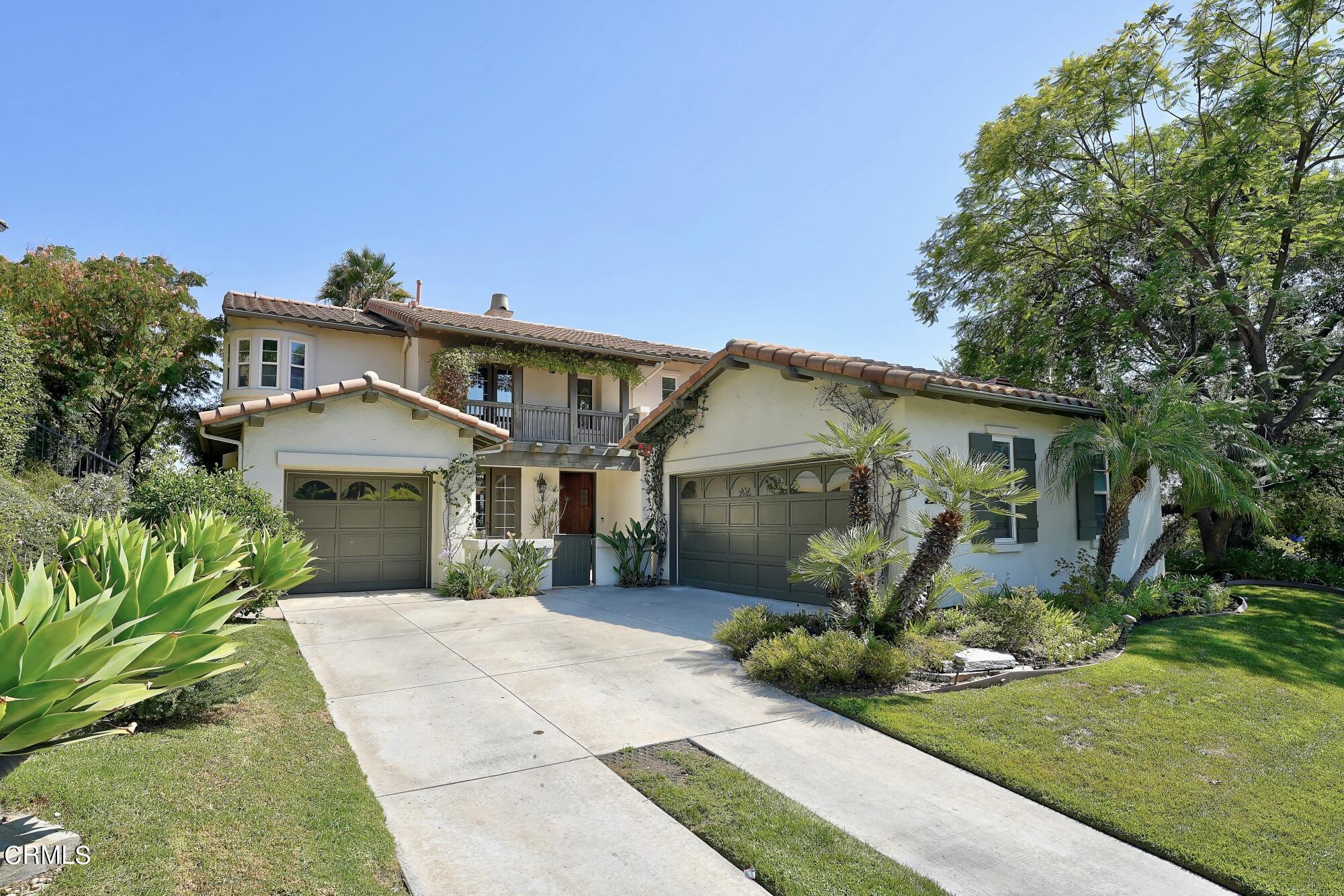 3658 Giddings Ranch Road Altadena, CA 91001 - Photo 2 of 53 a front view of house with yard and green space