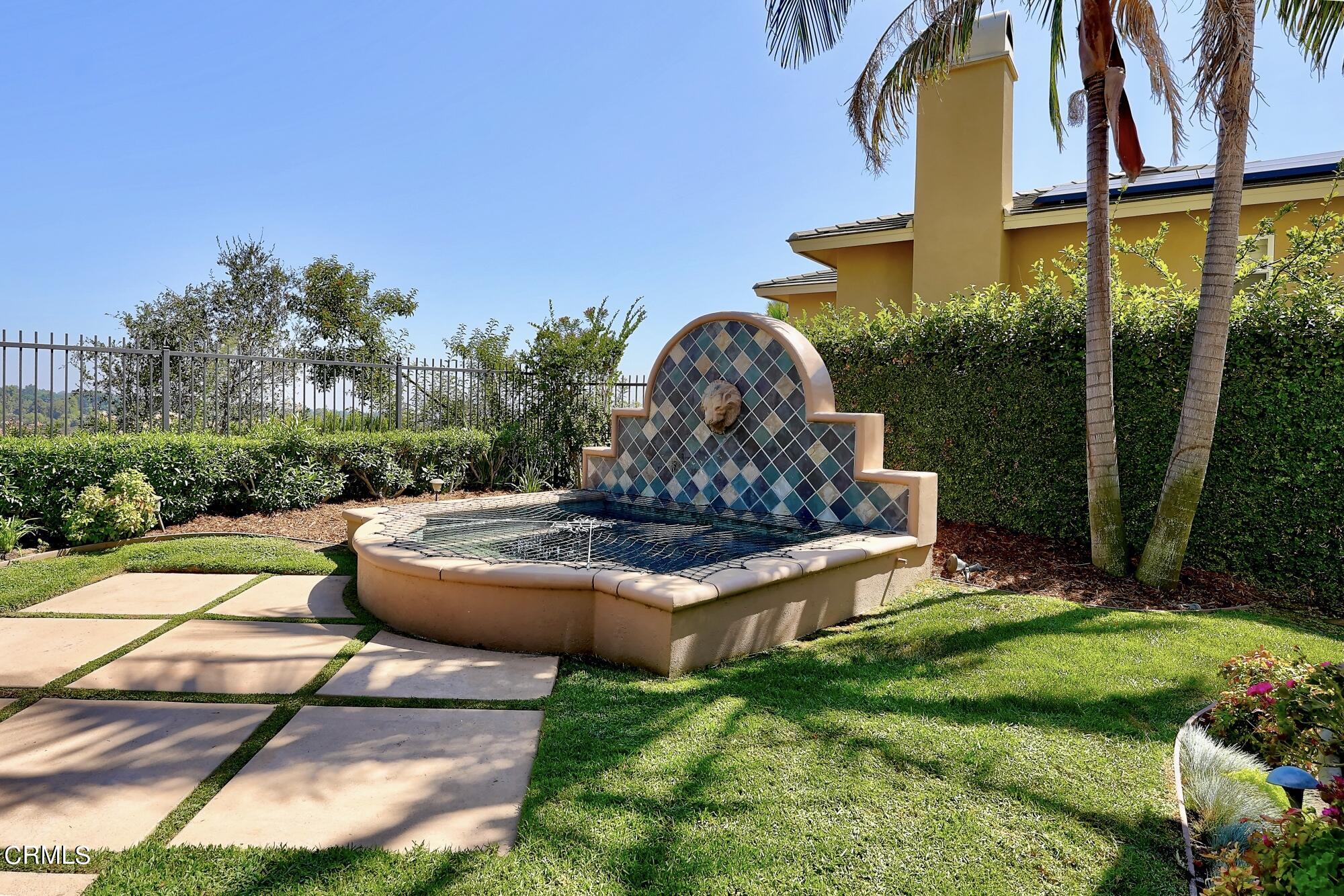 3658 Giddings Ranch Road Altadena, CA 91001 - Photo 48 of 53 a view of swimming pool from a yard