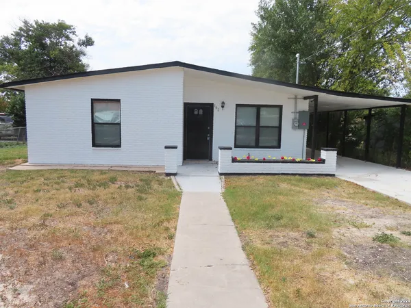 $1,250 | 142 Danny Clay Drive, San Antonio, TX 78228