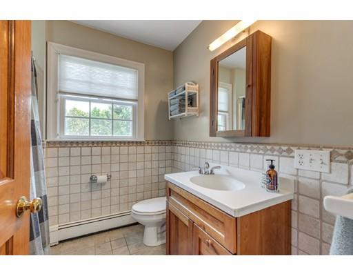 18 Upland Road Needham, MA 02492 - Photo 14 of 19 Gallery Image 14